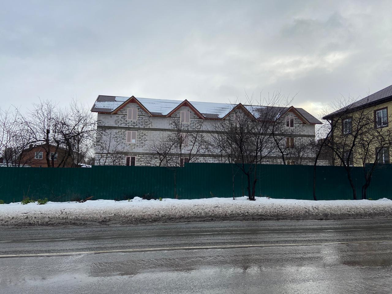 улица беседы. прогулка в детском саду. дошкольники на прогулке. село беседы ленинский район. поселок беседа.