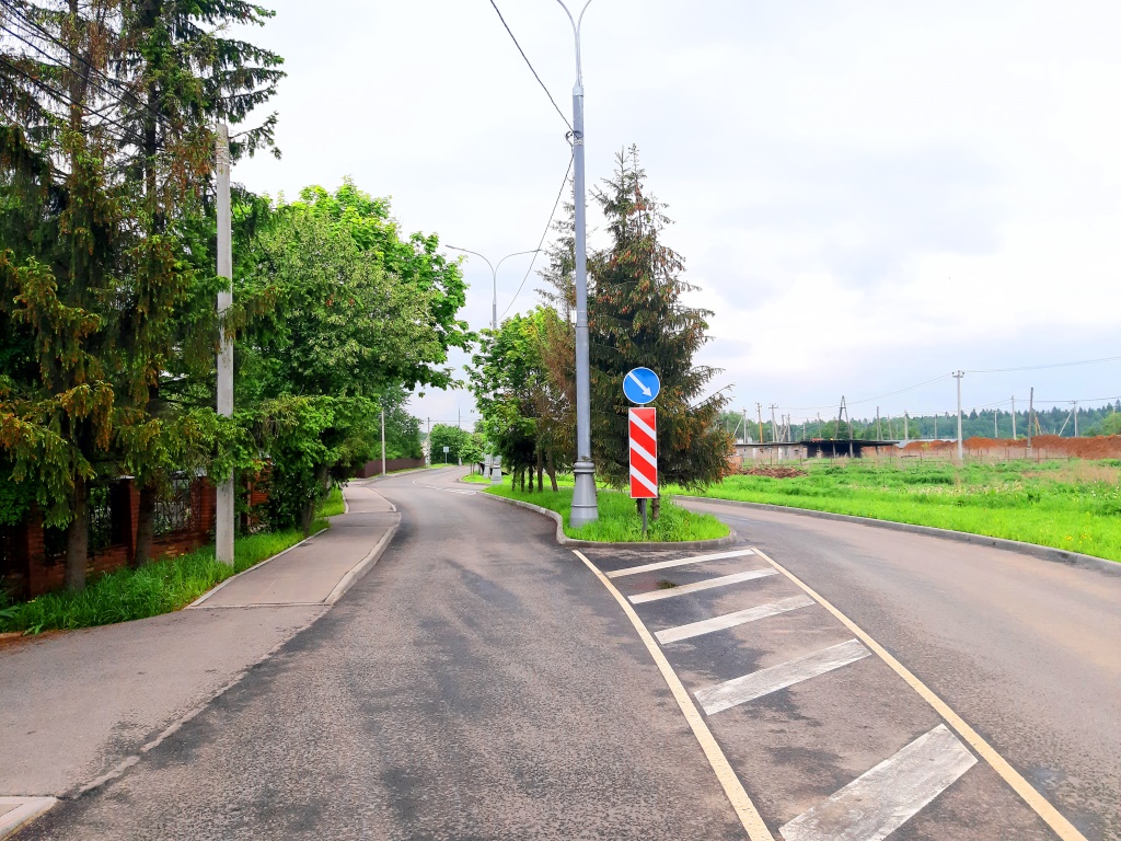 Въезд в деревню Яковлево.