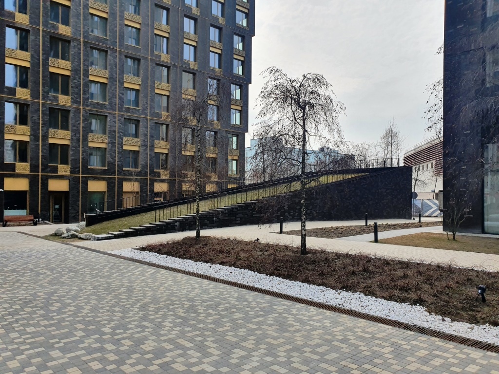 Москва ул дыбенко д 7. ЖК Дискавери. ЖК Дискавери двор.