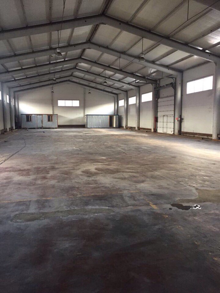 М. , 68, бронницы. S 2000 кв м. Площадь 2000 квадратных метров. Собственный складской комплекс 2000 м2.