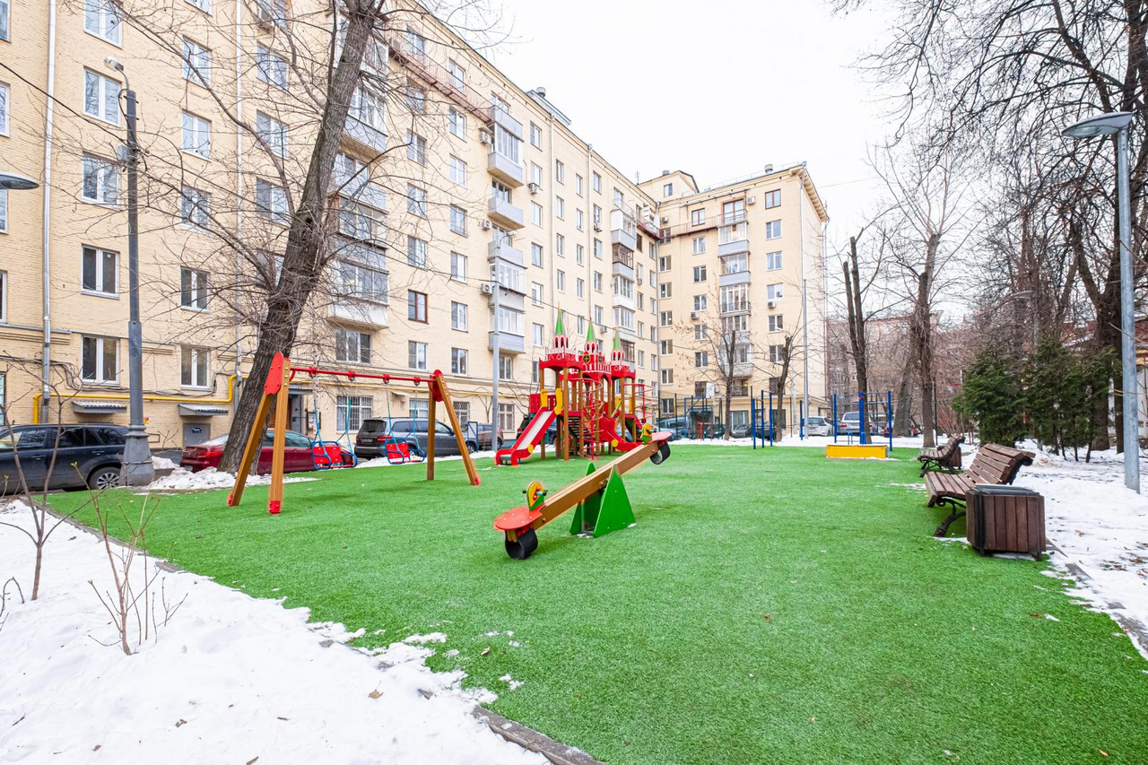 Д 24. Москва ул Донская д 8. Закрытый двор. Москва улица Донская д 2. Г.Москва, ул. Донская, д.39.