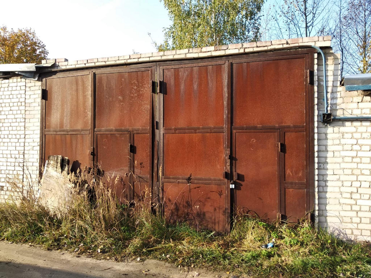 Гараж отдельно от дома. Площадь гаража.