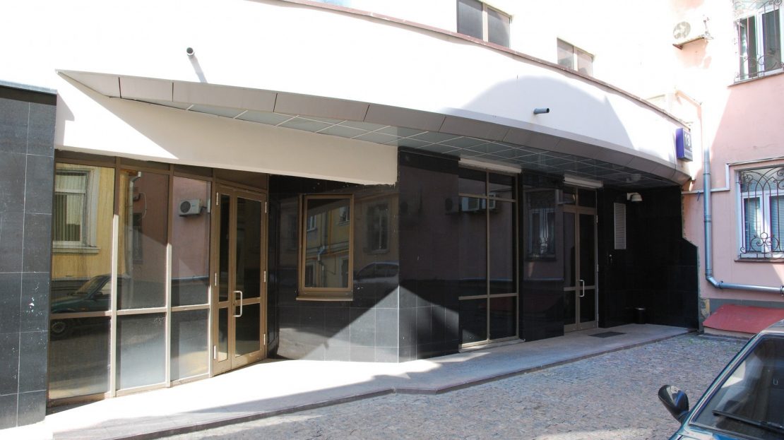 грохольский пер д 13 стр 1. 13, стр. 13 переулок дом 2. 2-й новокузнецкий переулок дом 13. грохольский переулок д 13 посольство днр.