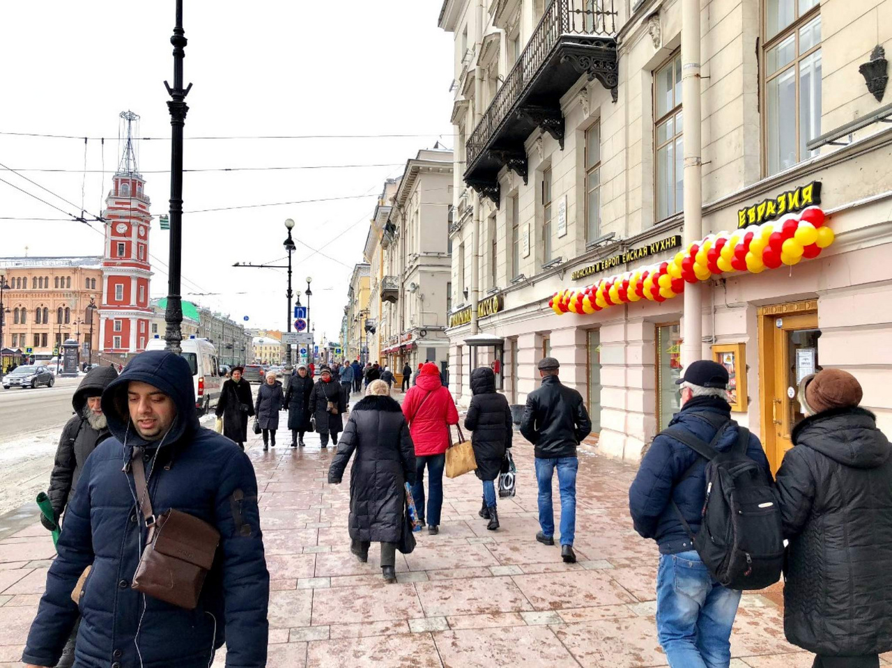 Сайт невском. Невский 40/42 в Санкт-Петербурге. Санкт-Петербург, Невский просп., д. 40-42. Невский проспект д. 40. Санкт-Петербург, Невский пр-т, 114-116.